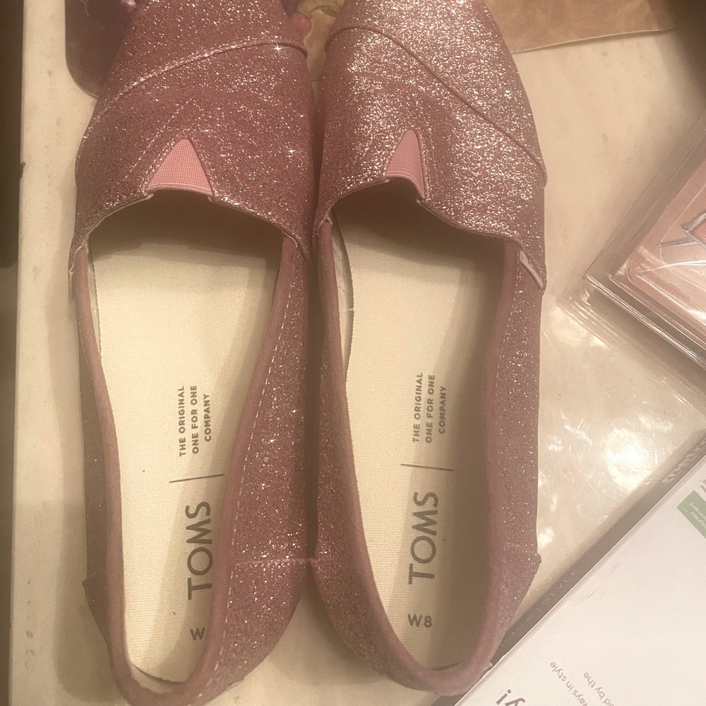Toms shoes